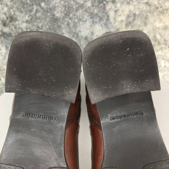 Naturalizer Women's Size 8M Brown Leather Block Heel Side Zip Ankle Booties - Picture 10 of 12